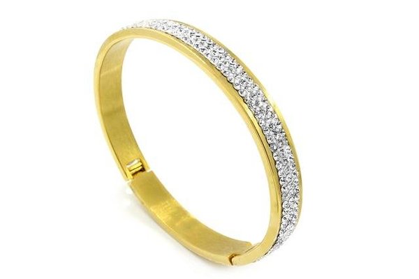 Les erreurs à éviter lors du nettoyage de votre bracelet en diamants